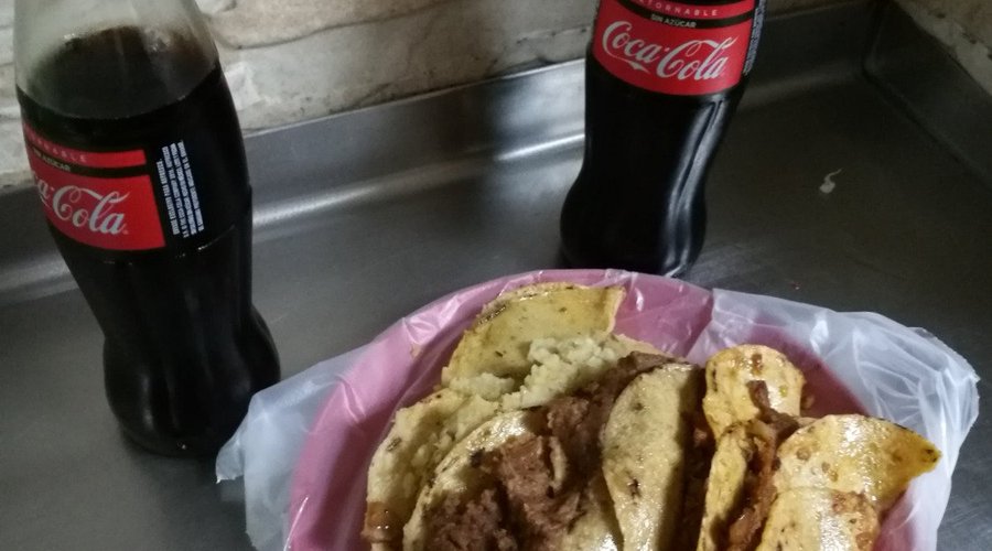 6 tacos y 2 refrescos por 3€