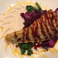 My husband and I enjoyed a delicious and reasonable meal at Moonshadows Restaurant. The food was