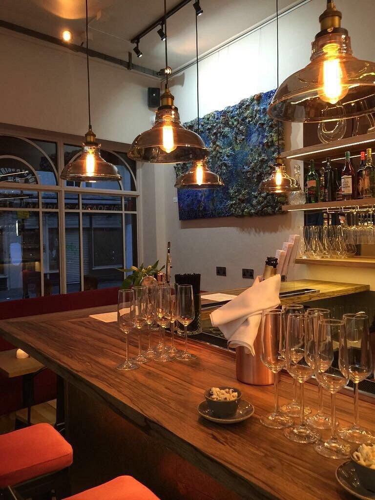 140 Portobello Wine & Art, Лондон - фото ресторана - Tripadvisor