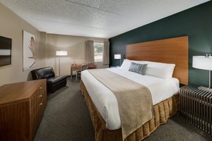 Room & Suite