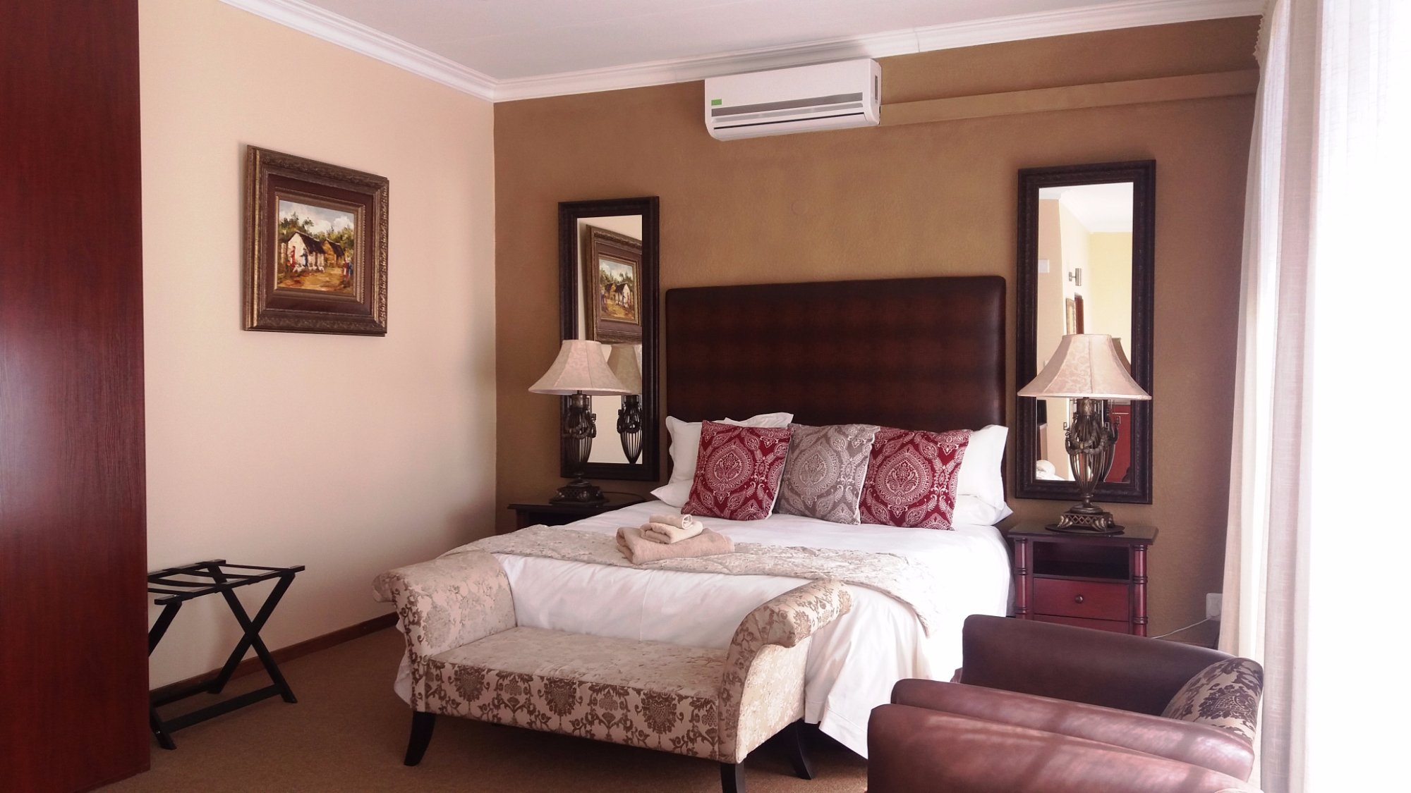 Hotel photo 2 of Sunset Manor Guesthouse.