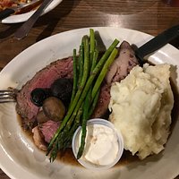 Prime Rib with mashed potatoes and grilled asparagus