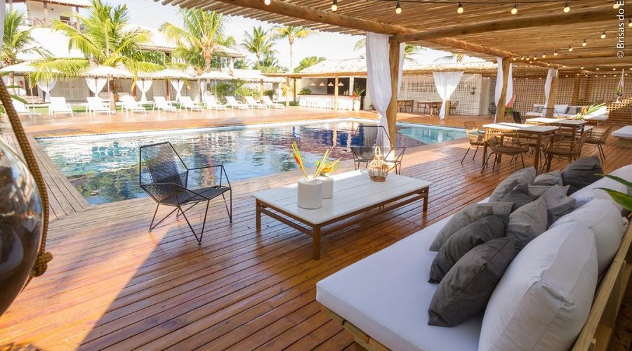 Piscina e Lounge