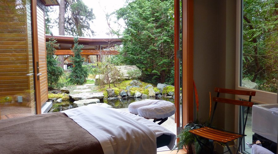 Zen Teahouse garden studio great for massage, yoga or meditation