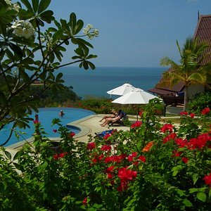 Baan KanTiang See Villas (2 bedroom villas) in Ko Lanta, image may contain: Hotel, Villa, Pool, Resort