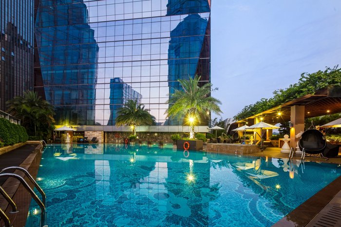 DoubleTree by Hilton Guangzhou Pool: Pictures & Reviews - Tripadvisor