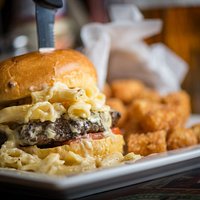 Mmmac and Cheeseburger