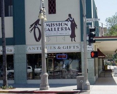 Shopping Mall in Riverside, CA