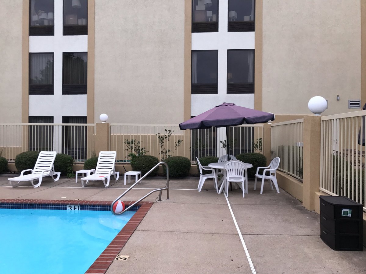 Comfort Inn Horn Lake - Southaven Pool: Pictures & Reviews - Tripadvisor