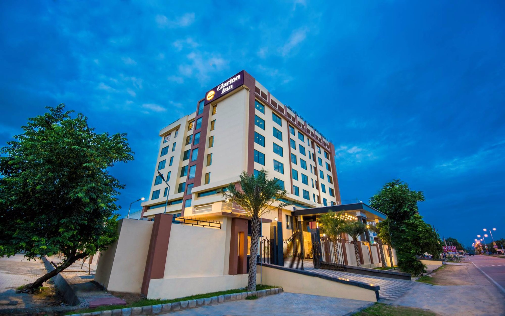 Hotel photo 11 of Clarion Inn Jaipur.