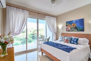 Room & Suite