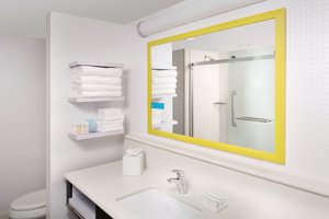 Room & Suite