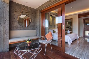 Kamar & Suite