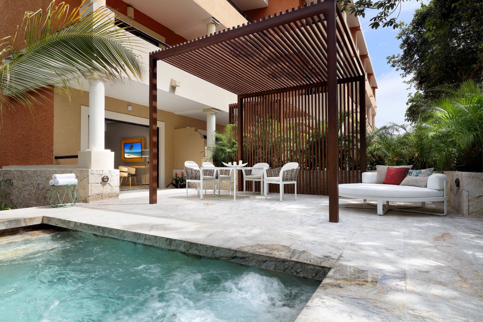 TRS Yucatan Hotel by null