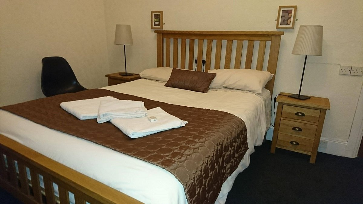 Not bad but not great - Review of Sessile Oak Llanelli by Marston's