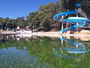 Piscina e praia