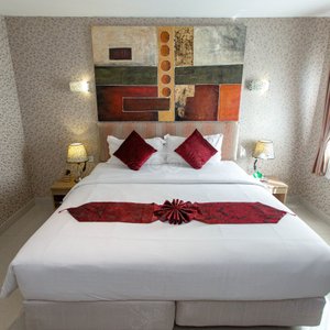 The Junior Suite at the Roseate Hotel