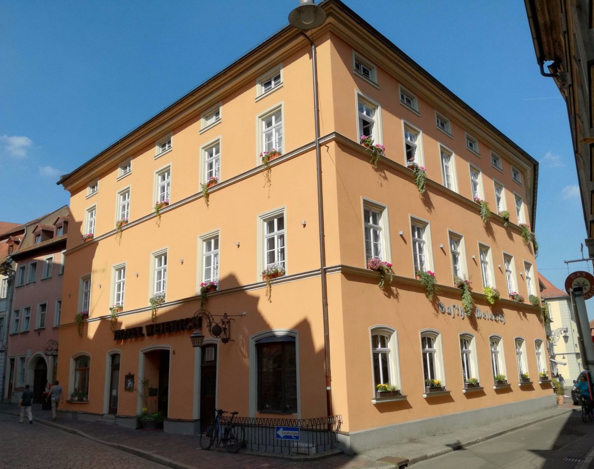 Teen girls in Bamberg