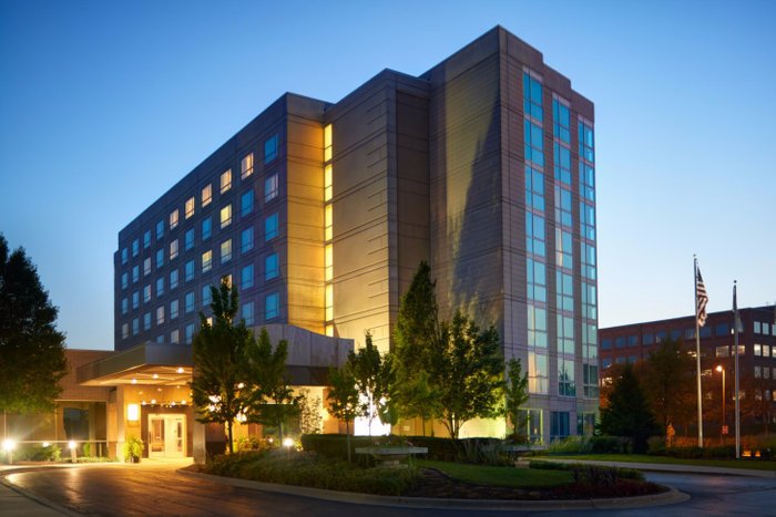 CHICAGO MARRIOTT SOUTHWEST AT BURR RIDGE - Updated 2024 Prices & Hotel ...