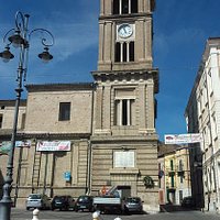 Plaza e Iglesia