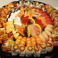 Large Party Tray with Sashimi, Sushi and Roll