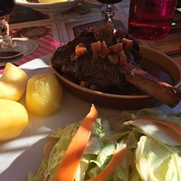 Une étape gourmande et incontournable à Claret sur la route du Pic St Loup
Bœuf bourguignon au m