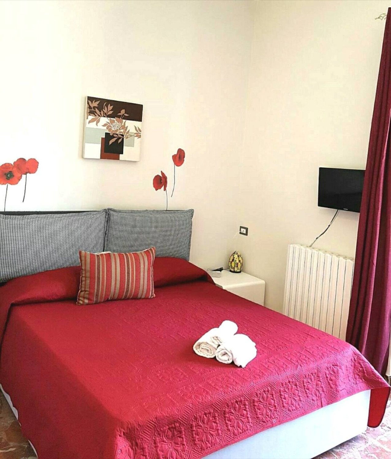 B&B ELISA (Crotone, Italia): Opiniones, Comparación De Precios