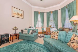Stony Rise Cottage Bed & Breakfast in Devonport