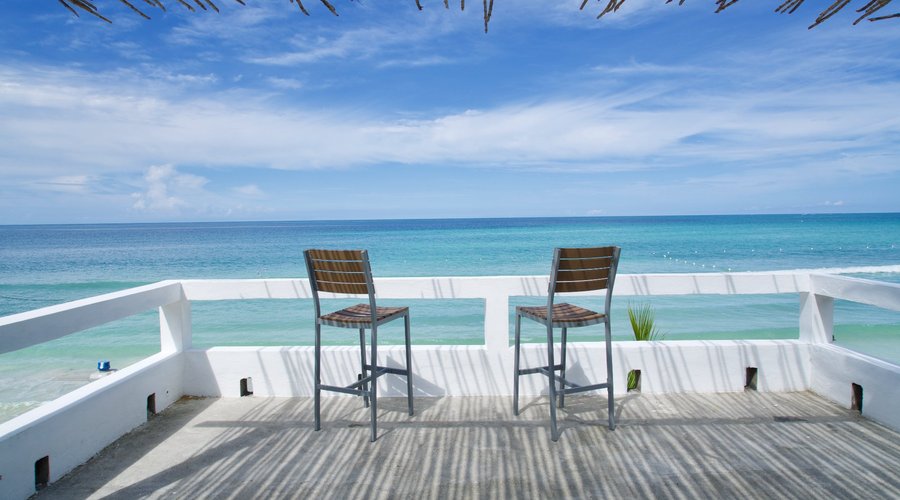 Beach sundeck