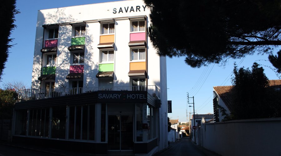 Devanture de l'hôtel