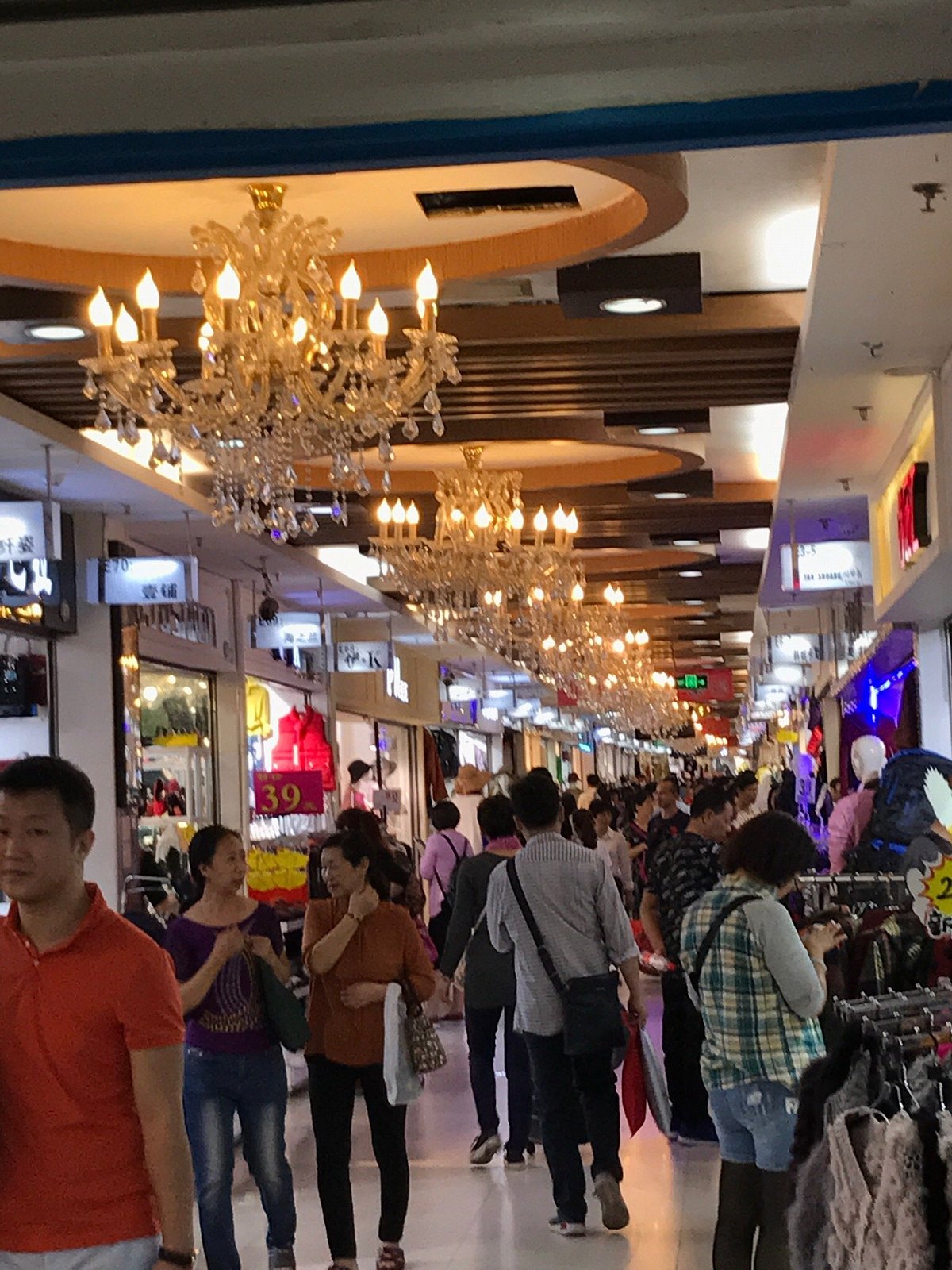 Guangzhou Clothing Wholesale Markets in China