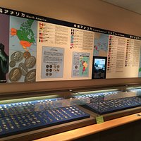 世界170ヵ国の貨幣が展示