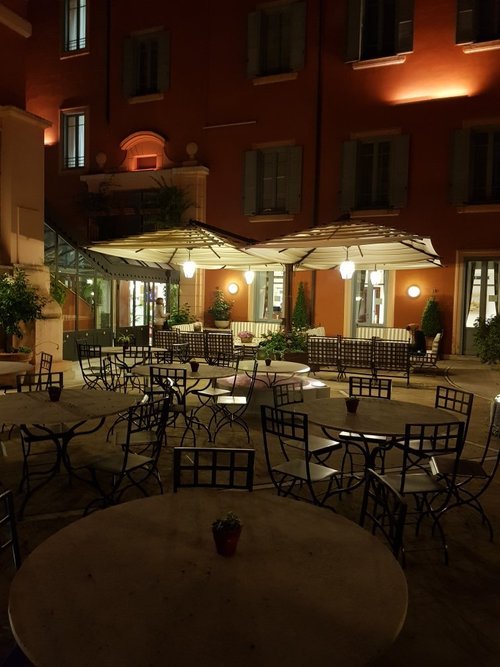 restaurants near hotel ponte sisto rome