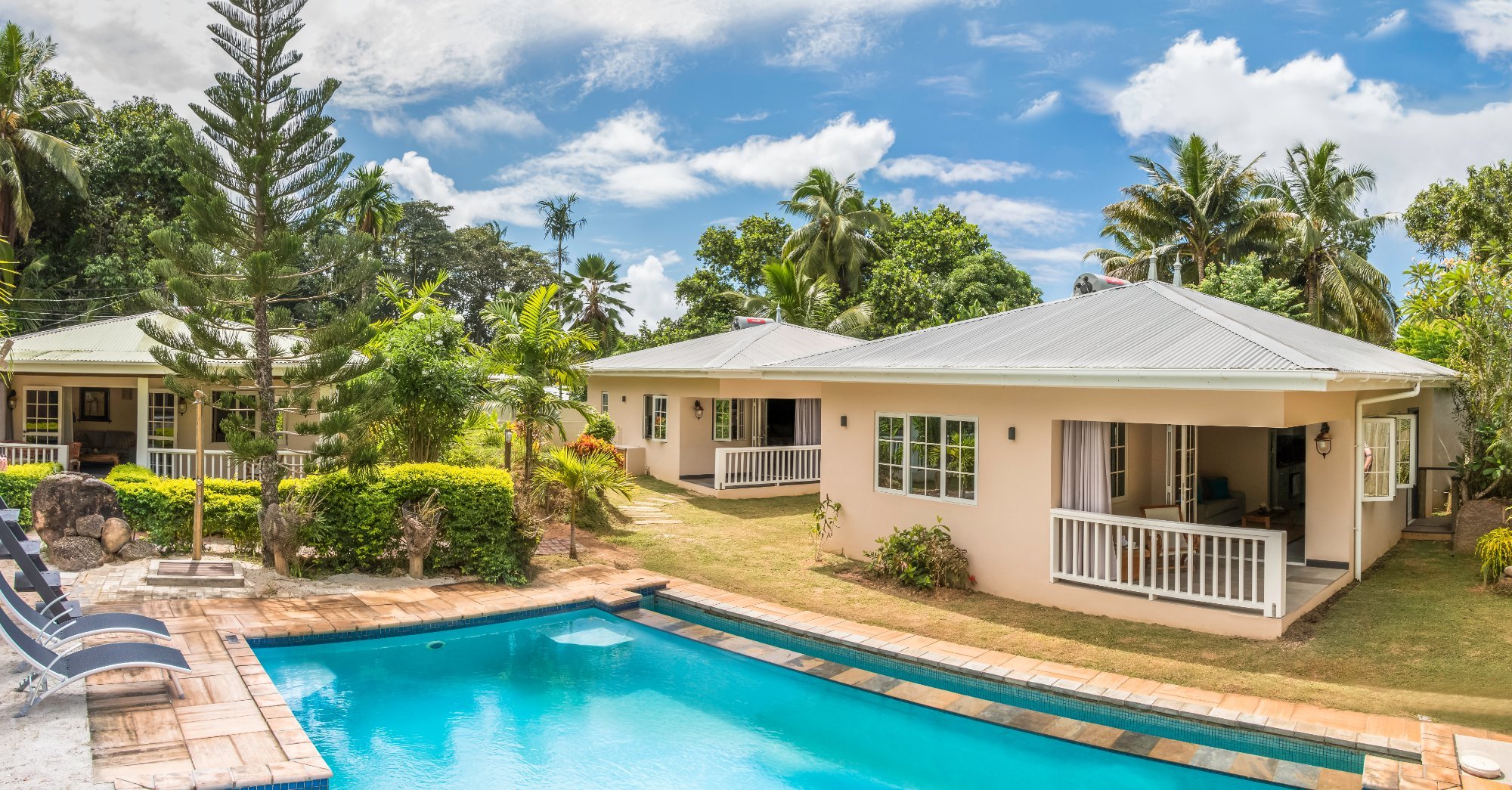 Felicie Cottage and Residence image