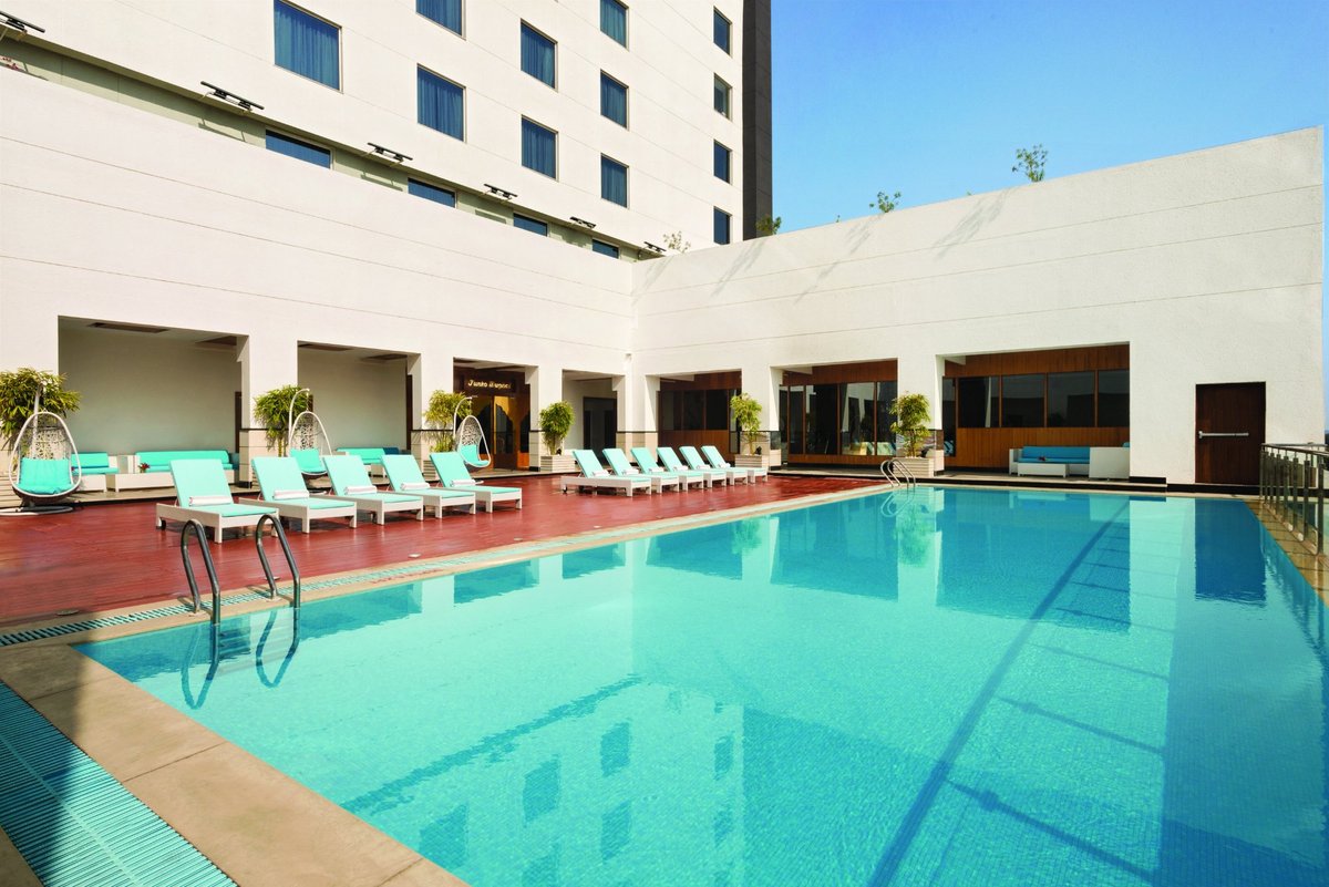 Ramada Plaza by Wyndham Agra Pool Pictures & Reviews - Tripadvisor