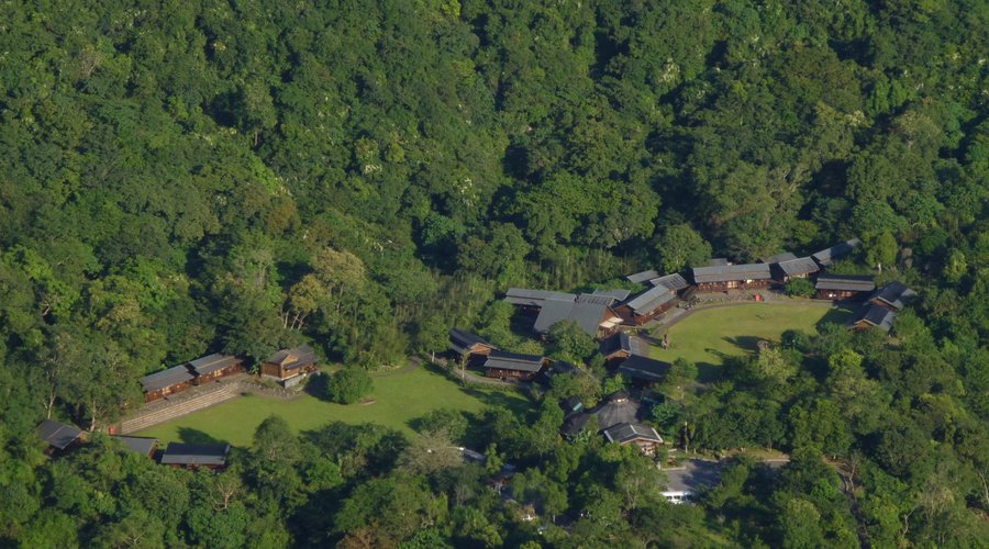 峽谷內的山谷，部落內的村落