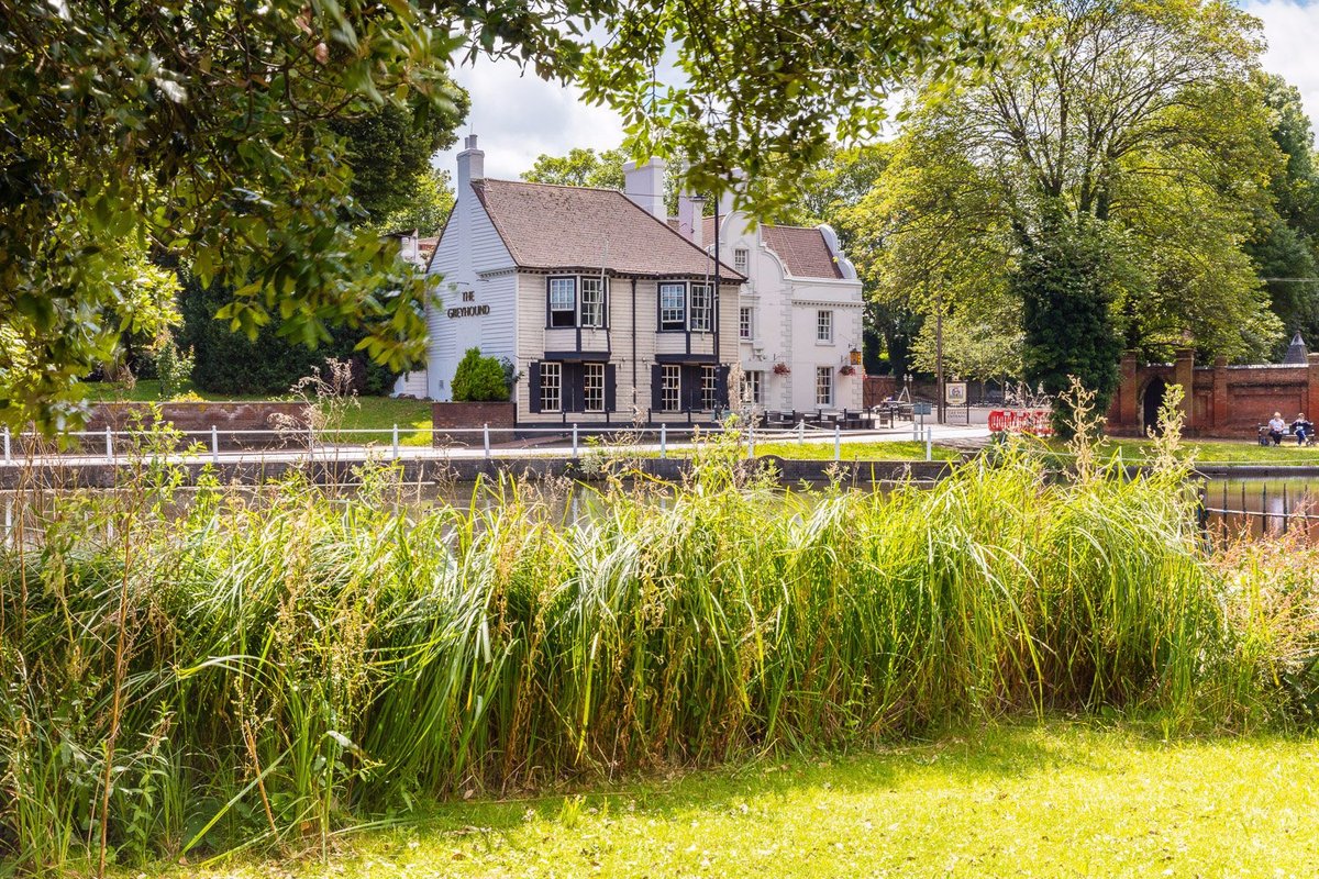 THE 10 BEST Hotels in Sutton for 2022 (from $46) - Tripadvisor