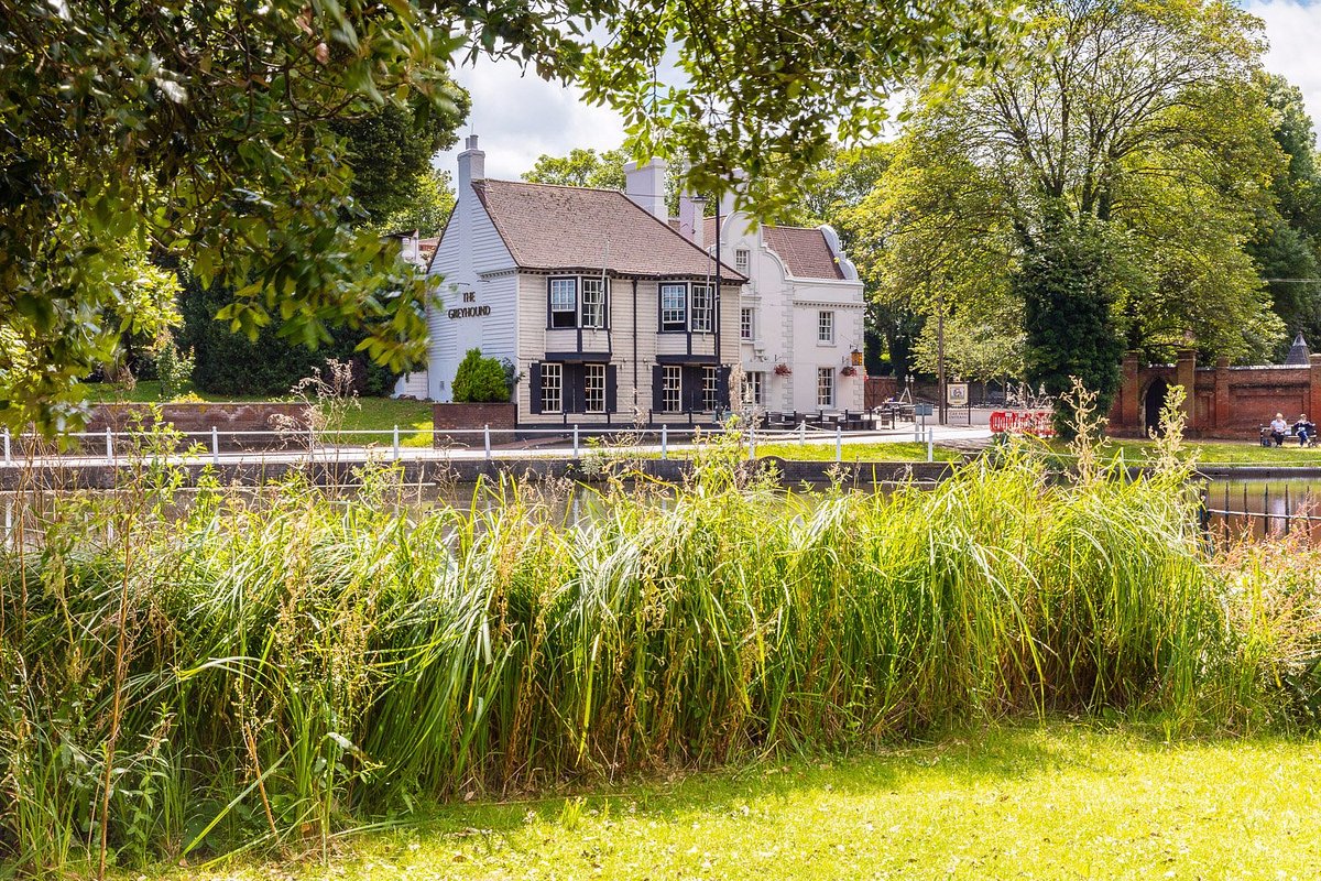THE 10 BEST Hotels in Sutton for 2022 (from $46) - Tripadvisor