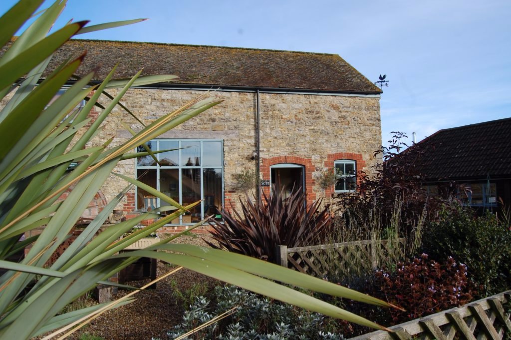 HOME BARN BED AND BREAKFAST - Prices & B&B Reviews (Mudford, England)