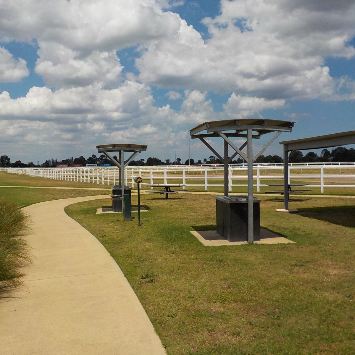 Melbourne Racing Club - Caulfield Racecourse Reserve