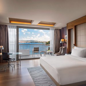 Deluxe Bosphorus 