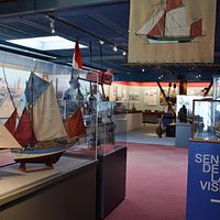 Découvrez en détails l'histoire de la pêche d'Etel auprès d'une équipe chaleureuse et passionnée