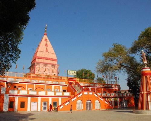 Jammu City Attractions: Must-See Sights for Every Traveler Jammu City Attractions: Must-See Sights for Every Traveler