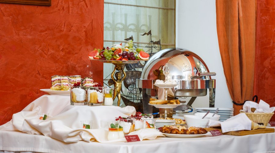 Buffet Breakfast