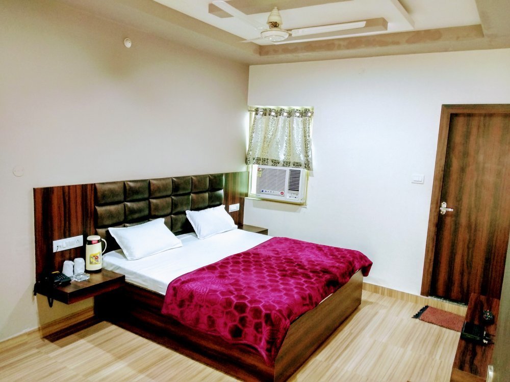 HOTEL SHREE JI - Reviews (Morena, India)