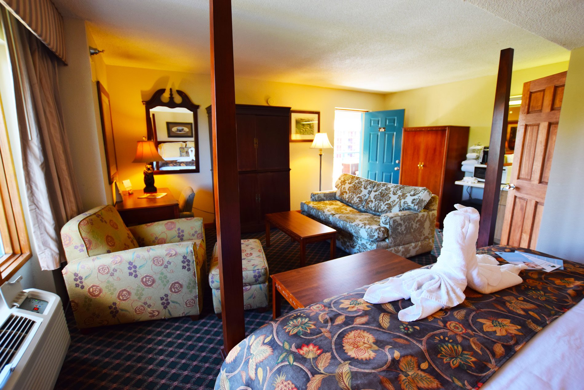 Hotel photo 45 of Arbors at Island Landing Hotel & Suites.