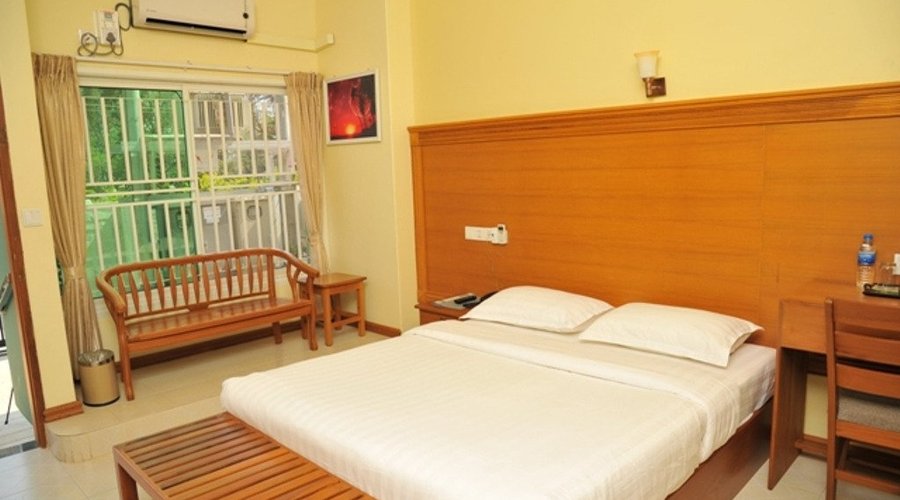Standard Doubel Bed Room