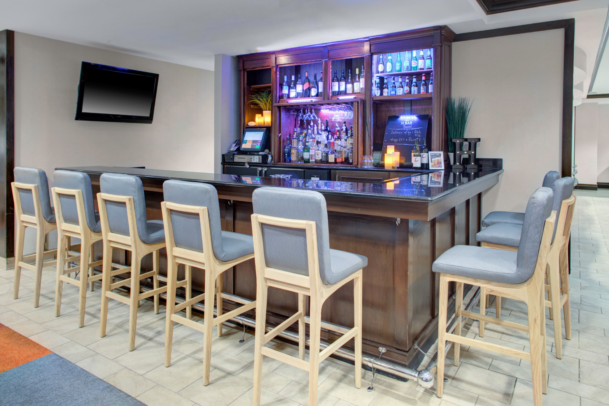 Hotel photo 8 of HYATT house Sterling/Dulles Airport-North.