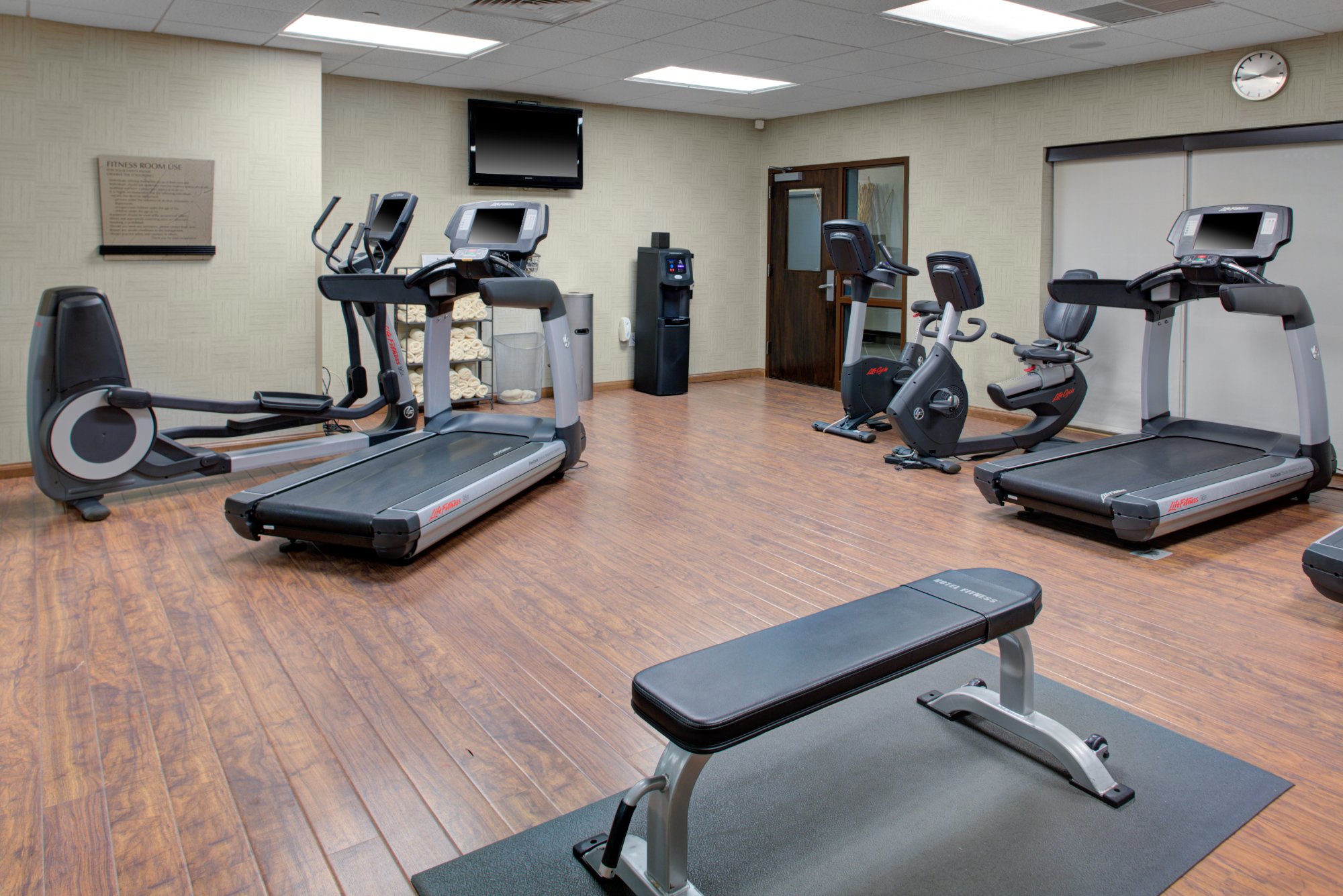 Hotel photo 46 of HYATT house Sterling/Dulles Airport-North.