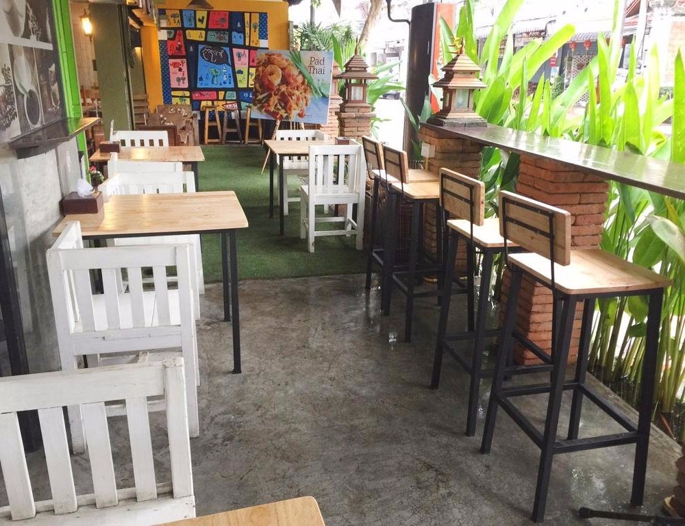 Parasol Inn Chiang Mai Old City by null